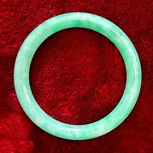 Vintage jade bangel